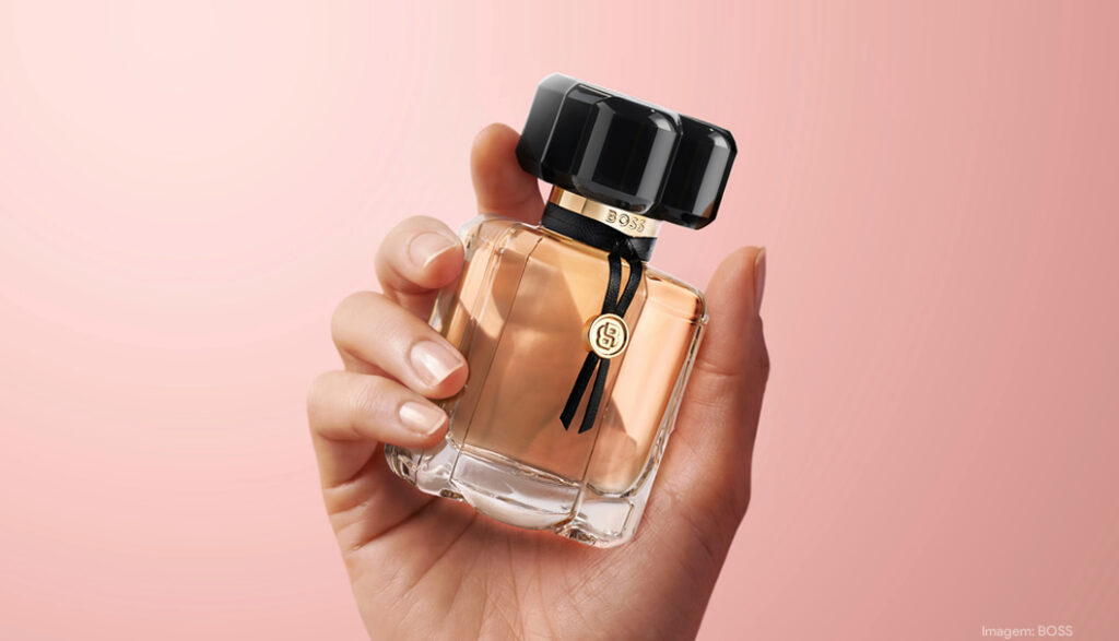 BOSS expande franquia de alta perfumaria com o novo BOSS Bottled Beyond for Her