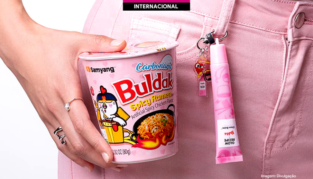 Glow Recipe e Buldak lançam balms inspirados em macarrão nos EUA
